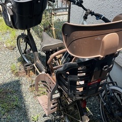 子供乗せ　中古非電動自転車3人乗り対応26インチ　⭐︎引き取りのみ 3人乗りセット 前後シート付 子供乗せ 電動自転車 8.7Ah ぺー