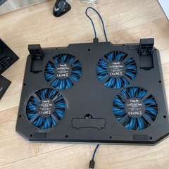 PC冷却台　スピーカー　簡易照明の画像