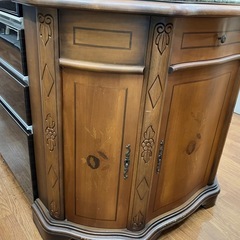【軽トラック無料貸出中！】 アンティークキャビネット 入荷しました！の画像
