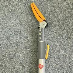 0718-081 枝切りバサミ　しまった状態で180センチの画像