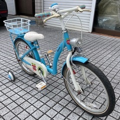 【18インチ自転車】補助輪付　ベスパ製❗️若林自転車　唐崎店　SALE中❗️の画像