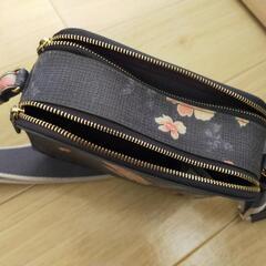 Cath kidston ボディーバッグの画像