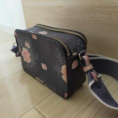 Cath kidston ボディーバッグの画像