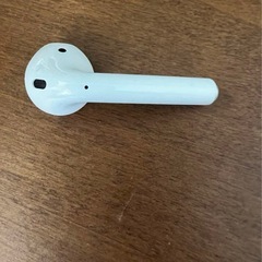 Apple AirPods 第一世代 片耳 R 片方 右耳の画像