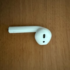 【左耳・ジャンク品】第一世代AirPods ワイヤレスイヤホン ホワイトの画像