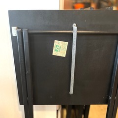 【武蔵小山店】 ARTEX　アーテックス　折りたたみテーブル　4個セット　サイドテーブル　ビンテージ　アンティーク　アメリカ家具　ミッドセンチュリー　レトロ　テーブルセット　コーヒーテーブル　コンパクト家具　おしゃれ家具　インテリア　USAヴィンテージ　ブラックテーブル　中古家具　テーブル　机　の画像