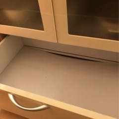 食器棚の画像