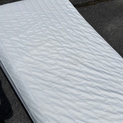 シングルベッド足付きの画像