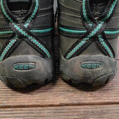 0718-113 KEEN トレッキングシューズ 靴の画像