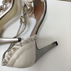 グレースコンチネンタル　パンプス ベージュ 23.5cm　250718-13Yの画像