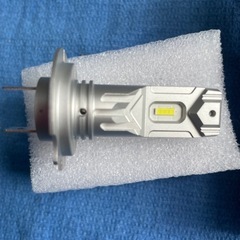 LEDヘッドライト１個
の画像