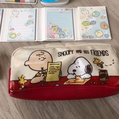 メモ帳　　　筆記用具の画像