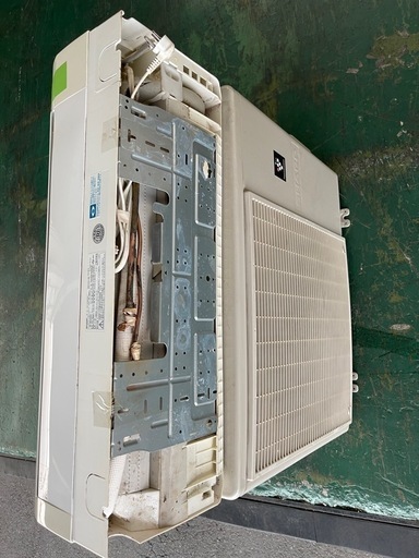 18畳用エアコン2015年製（200v) シャップルームエアコン18畳 200V 2015年製