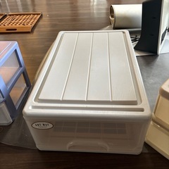 衣装ケースの画像