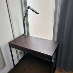 作業用デスク
の画像