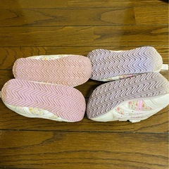 アシックス花柄スニーカー16cm2足セットの画像