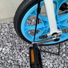 美品／一輪車16インチ／スタンド付の画像