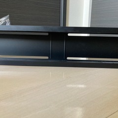 テレビ裏収納ラック の画像