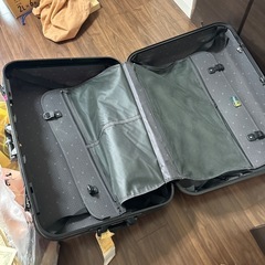 スーツケースの画像
