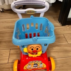 バンダイ アンパンマン なりきりスーパーごっこ 子供用ショッピングカート の画像
