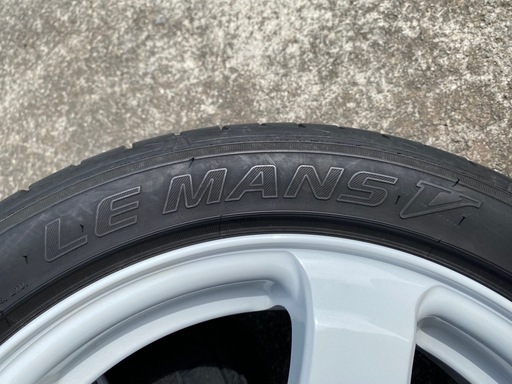 軽自動車用ホイールとタイヤ
