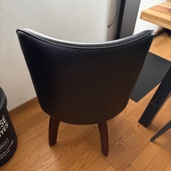 回転ダイニングチェア
の画像