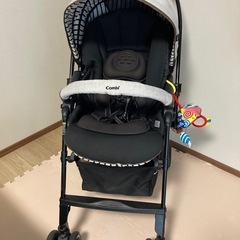 【コンビ】ベビーカーの画像