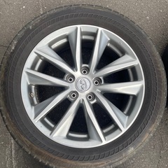V37スカイライン 225/55R17タイヤホイールの画像