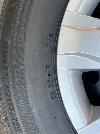 トヨタハイエース　純正タイヤ　ホイール　4本セット 新車外し