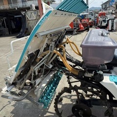 クボタ田植え機の画像