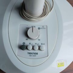 TEKNOS テクノス 30cmリビングメカ扇風機 2015年製 YMD-1600P 季節家電 の画像