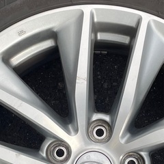 V37スカイライン 225/55R17タイヤホイールの画像