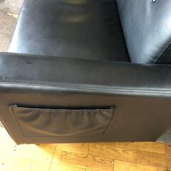 リサイクルショップどりーむ鹿大前店　No.2351　レザーソファ　二人掛け　収納ポケット付き　の画像