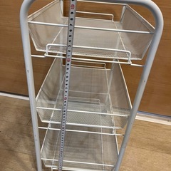 キャスターつき3段ラックの画像