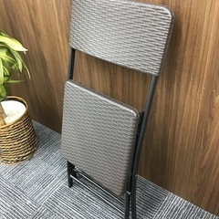 ラタン風折りたたみチェア ガーデンチェアの画像