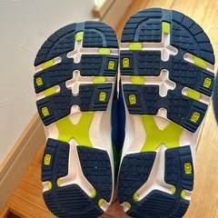 美品　瞬足スニーカー　16cmの画像