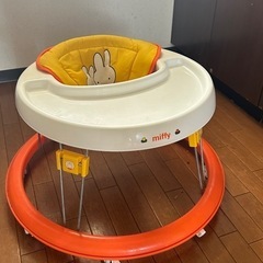 西松屋 歩行器の画像