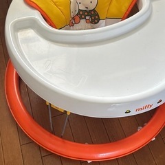 西松屋 歩行器の画像