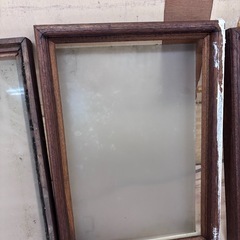 【取引中】木製のフレームとすりガラスの画像