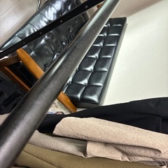 IKEA ハンガーラックと絨毯セットの画像