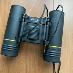双眼鏡の画像