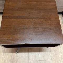 差し上げます　テーブルの画像