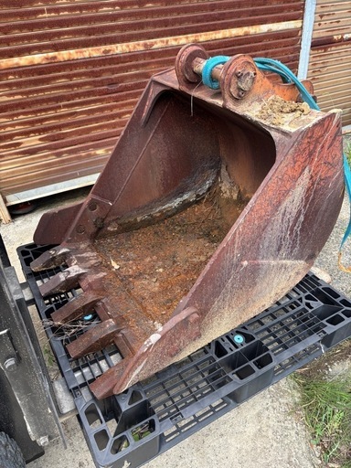 コンマ4 バケット コベルコ コマツ