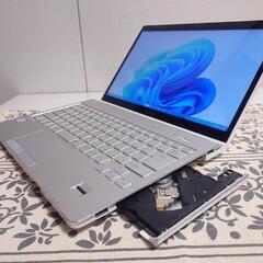 商談中☆TOSHIBA◇Corei5◇12GBメモリ搭載◇2Kタッチパネル搭載◇新品SSD512GB搭載◇綺麗なホワイト基調◇の画像