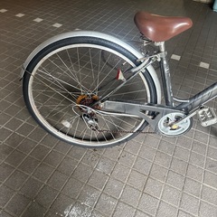 【前後新品タイヤ交換済み】大人用自転車 27インチ、6段ギア、鍵付き、カゴ付きの画像