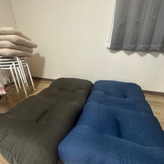 フロアソファ（グレー＆ブルー）無料で差し上げますの画像