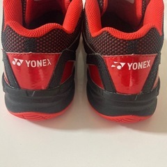 YONEX ヨネックス パワークッション830 28.0cm ミッド 黒　赤の画像