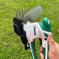 充電式小型草刈り機の画像
