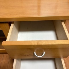 テレビボードの画像