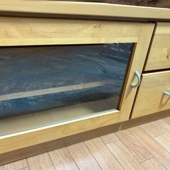 テレビボードの画像